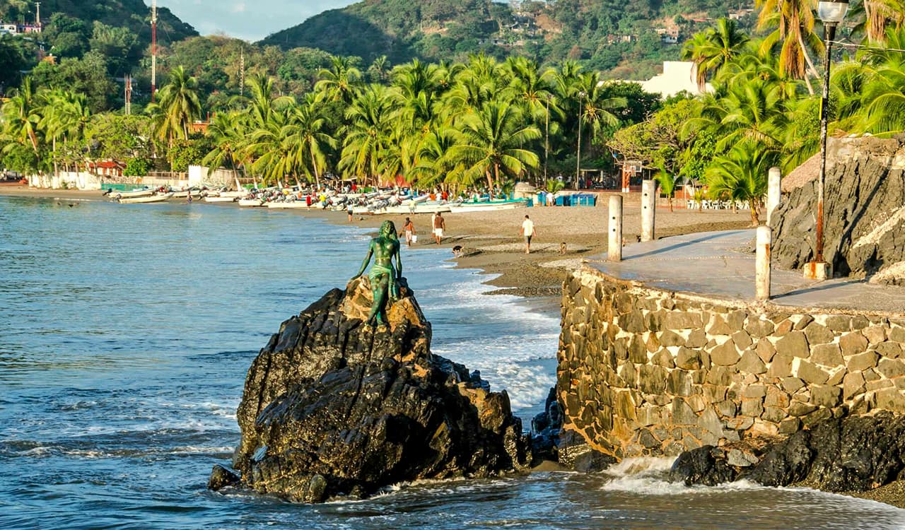 Visita el Paseo del Pescador en Zihuatanejo, Guerrero: una experiencia inolvidable
